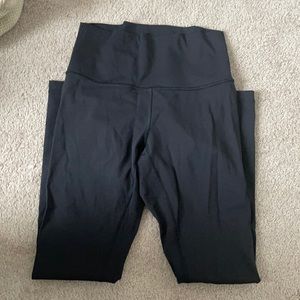 Lululemon wunder under
